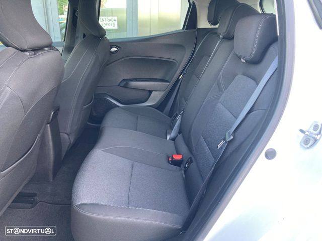 Renault Clio TCe 90 EVOLUTION - 28