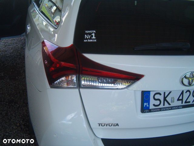 Toyota Auris - 22