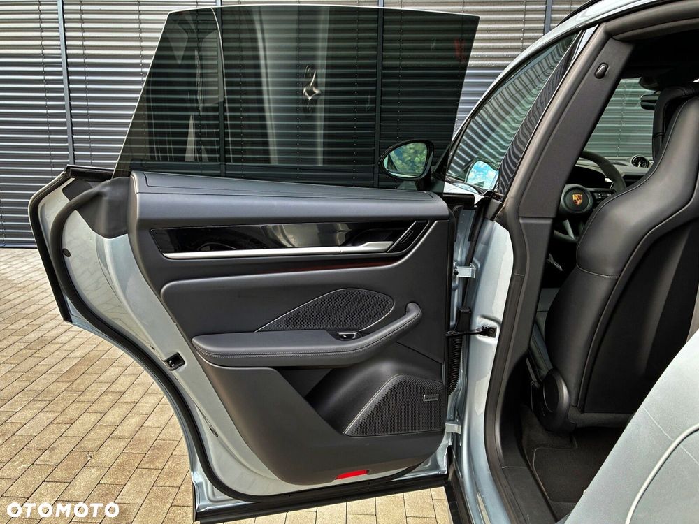 Porsche Macan - 30