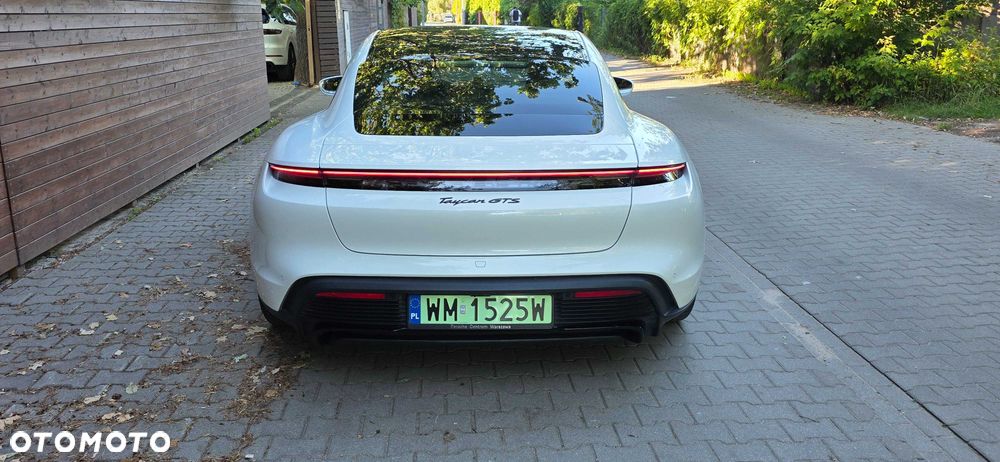 Porsche Taycan - 3