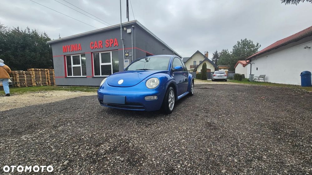 Volkswagen New Beetle - 1
