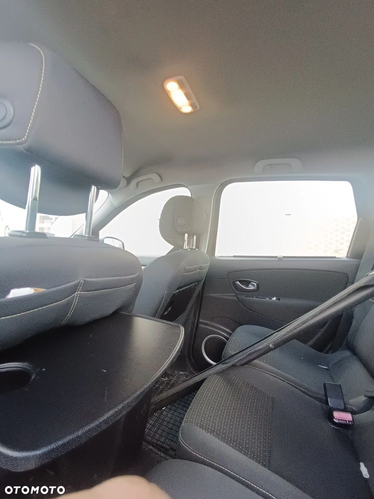 Renault Grand Scenic 1.9 dCi FAP Dynamique - 15