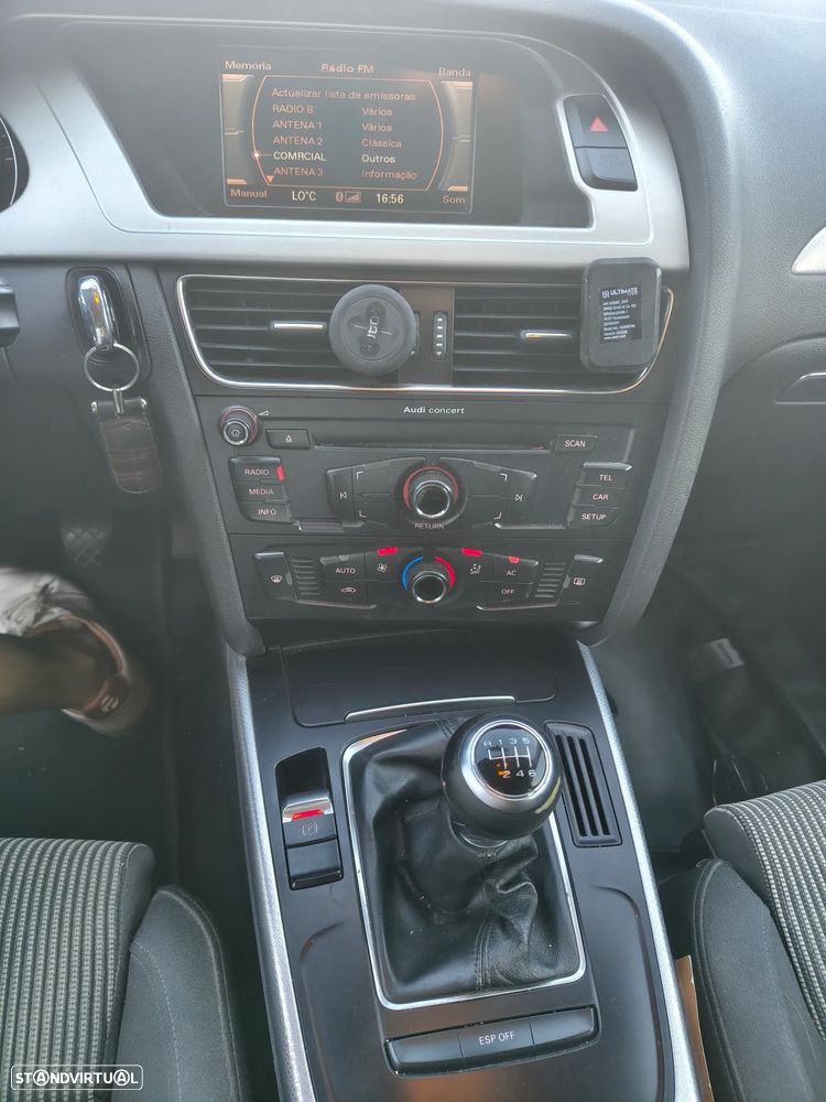 Audi A4 Avant 2.0 TDI DPF Ambiente - 8