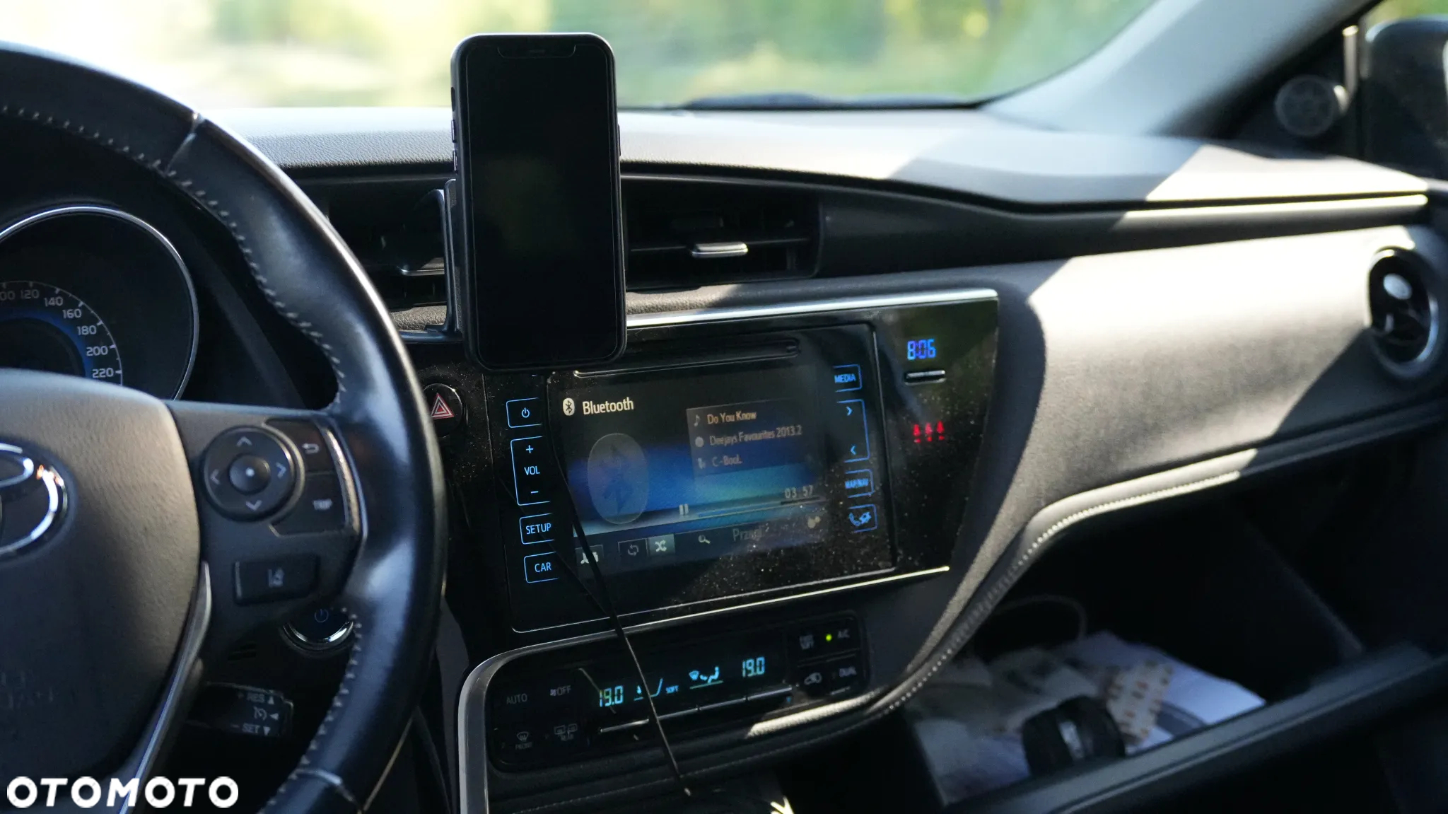 Toyota Auris Hybrid 135 Prestige - 15