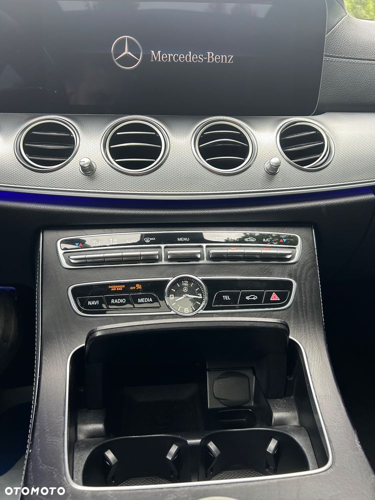 Mercedes-Benz Klasa E - 18