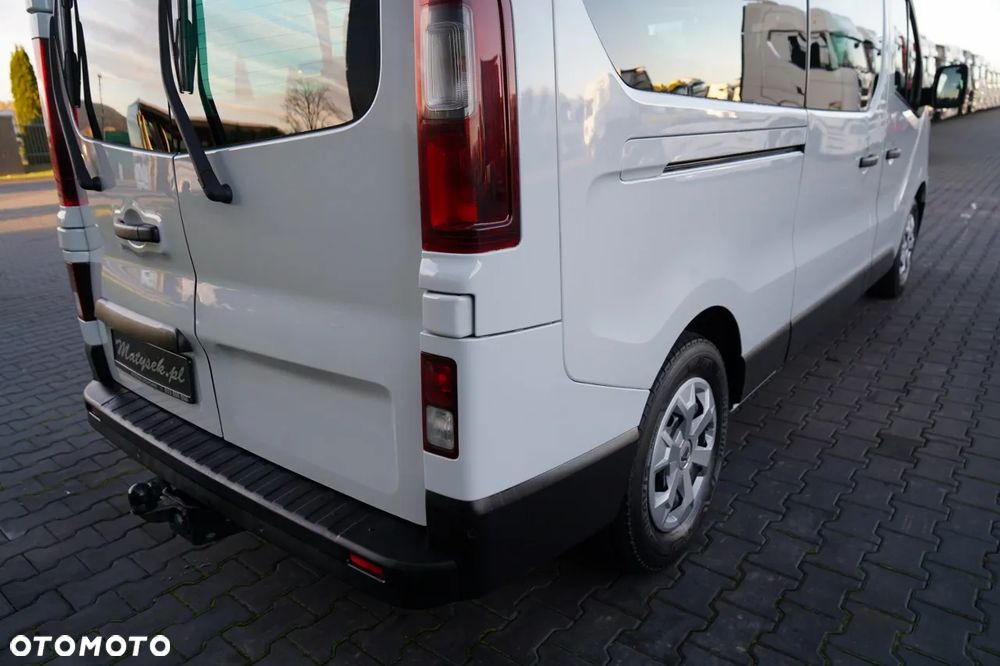 Renault TRAFIC III / BUS / 9 MIEJSC / PIERWSZY WŁAŚCICIEL / POLSKI SALON / 2022 ROK / - 14