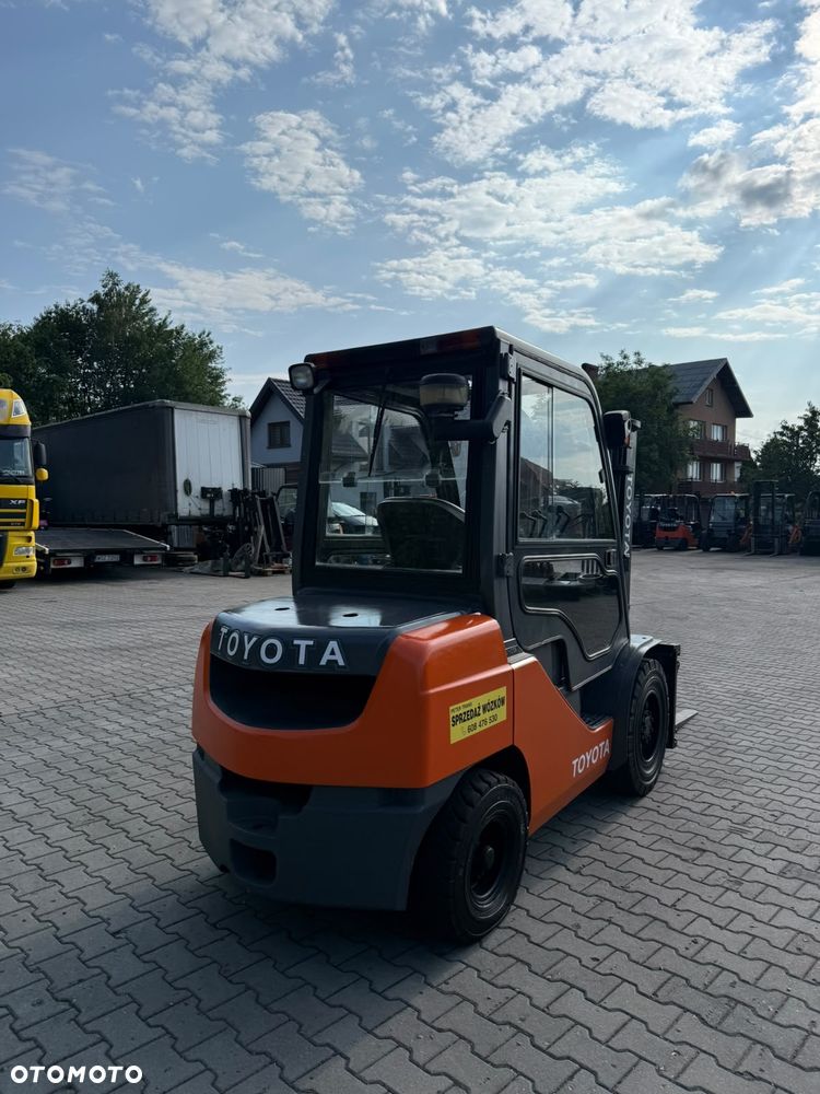 Toyota - 3