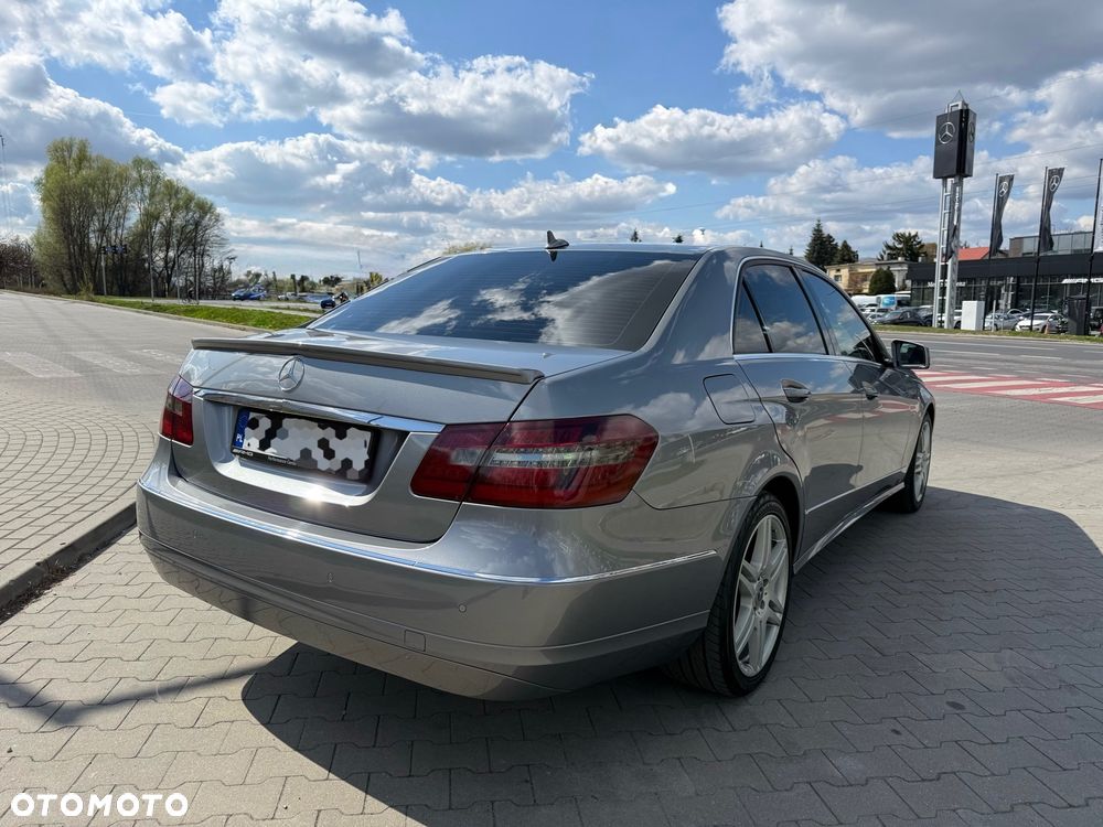Mercedes-Benz Klasa E 200 CDI DPF BlueEFFICIENCY Automatik Avantgarde - 14