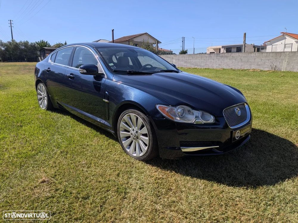 Jaguar XF 2.7 D V6 Premium Luxury - 17