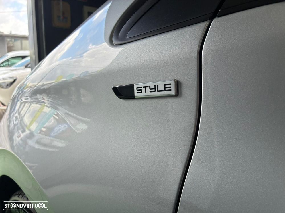 Peugeot 208 1.2 PureTech Style - 15
