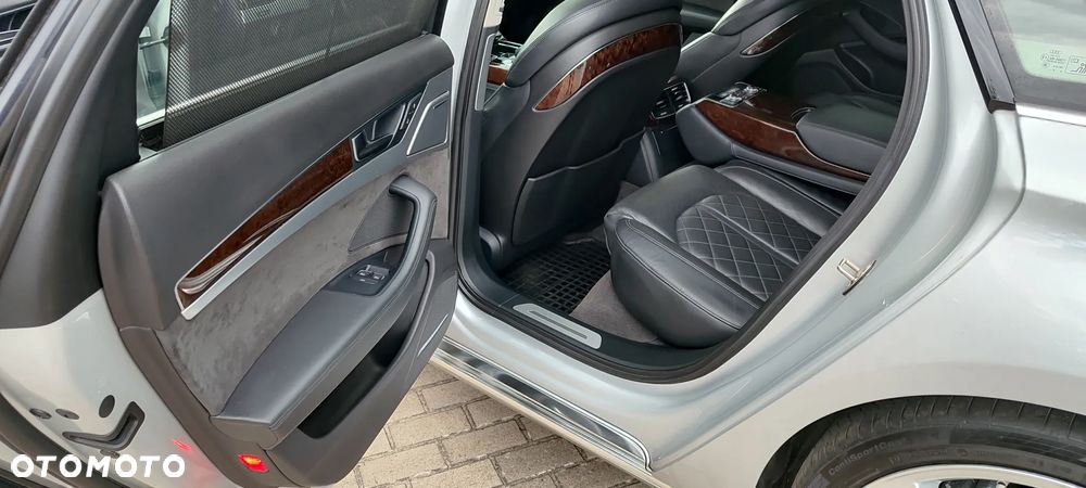 Audi A8 4.2 TDI Quattro - 16