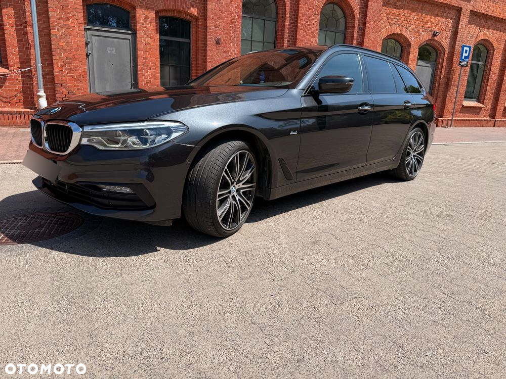 BMW Seria 5 520d Touring Sport Line - 4