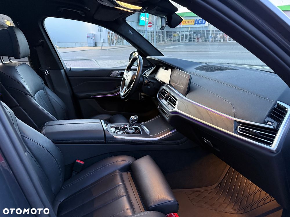 BMW X7 xDrive40d mHEV - 11