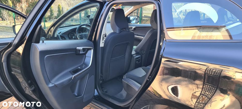 Volvo XC 60 2.4D AWD - 9