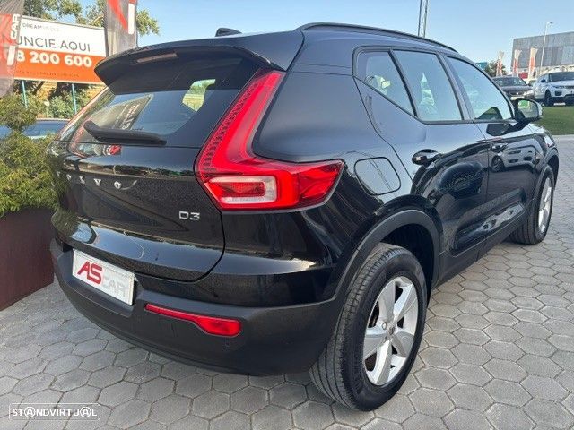 Volvo XC 40 2.0 D3 - 5