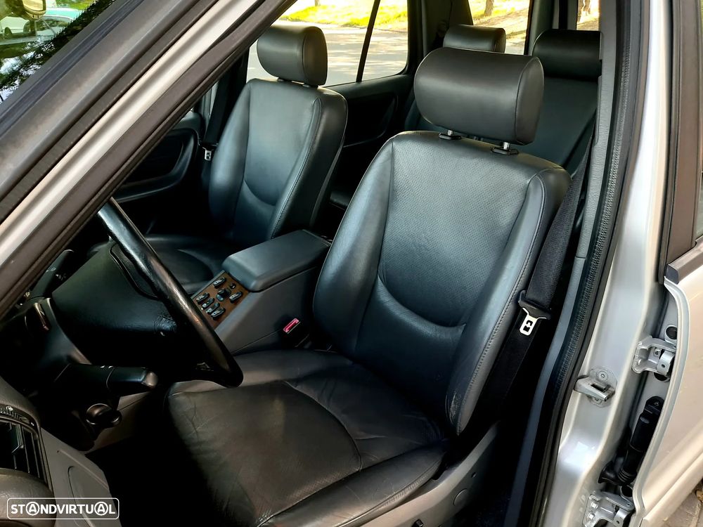 Mercedes-Benz ML 230 - 6