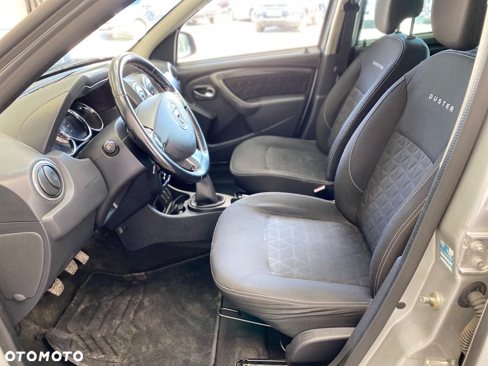 Dacia Duster 1.6 Laureate - 8