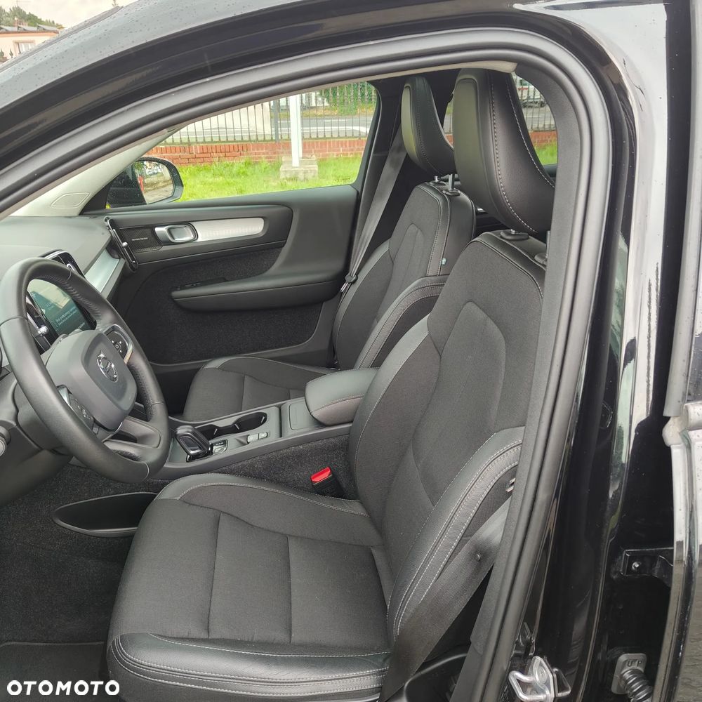 Volvo XC 40 T5 AWD Momentum Pro - 9