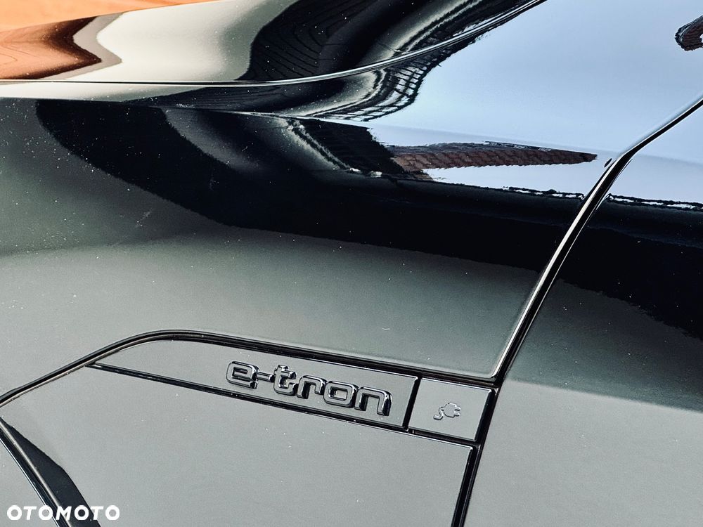 Audi Q8 e-tron 55 114kWh Quattro S Line - 14