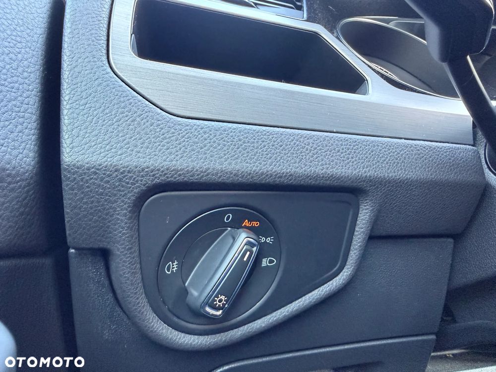 Volkswagen Touran 1.5 TSI EVO Comfortline DSG - 19