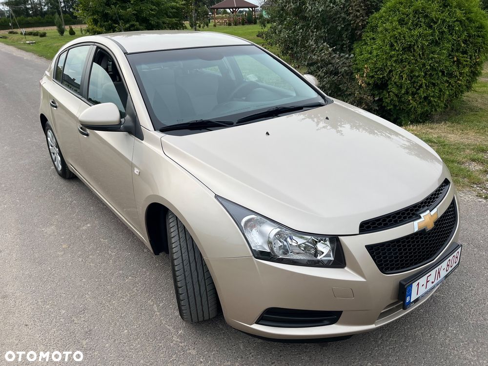 Chevrolet Cruze 1.7 LT - 6