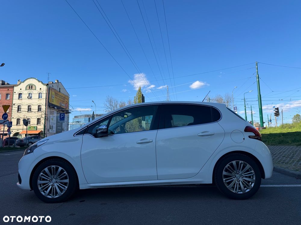 Peugeot 208 PureTech 110 Stop & Start EAT6 Allure - 13