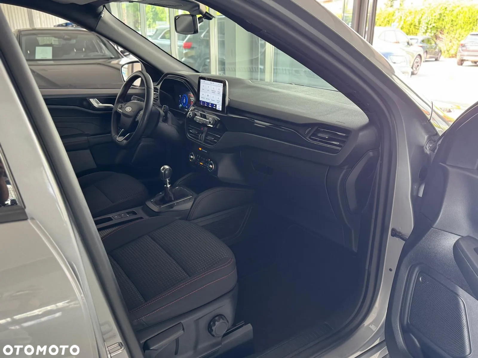 Ford Kuga - 36