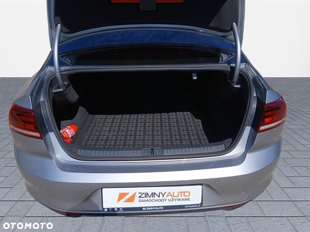 Volkswagen Passat 1.5 TSI EVO Essence - 17