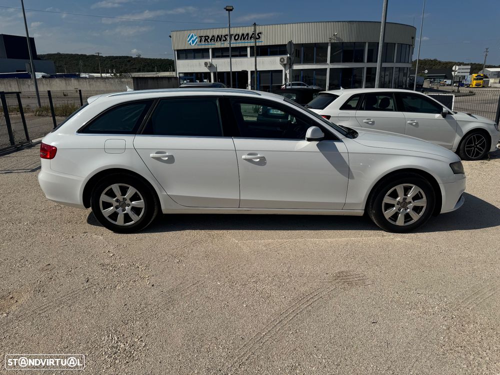 Audi A4 Avant 2.0 TDI DPF S line Sport Pack - 6