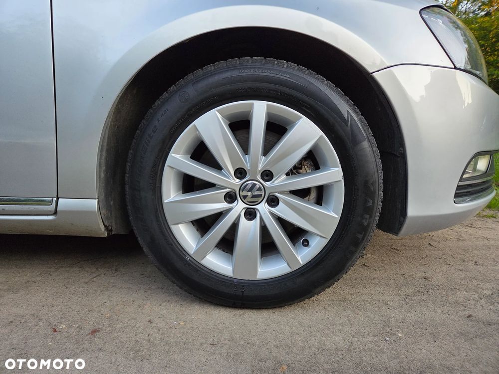 Volkswagen Passat 2.0 TDI Comfortline - 4