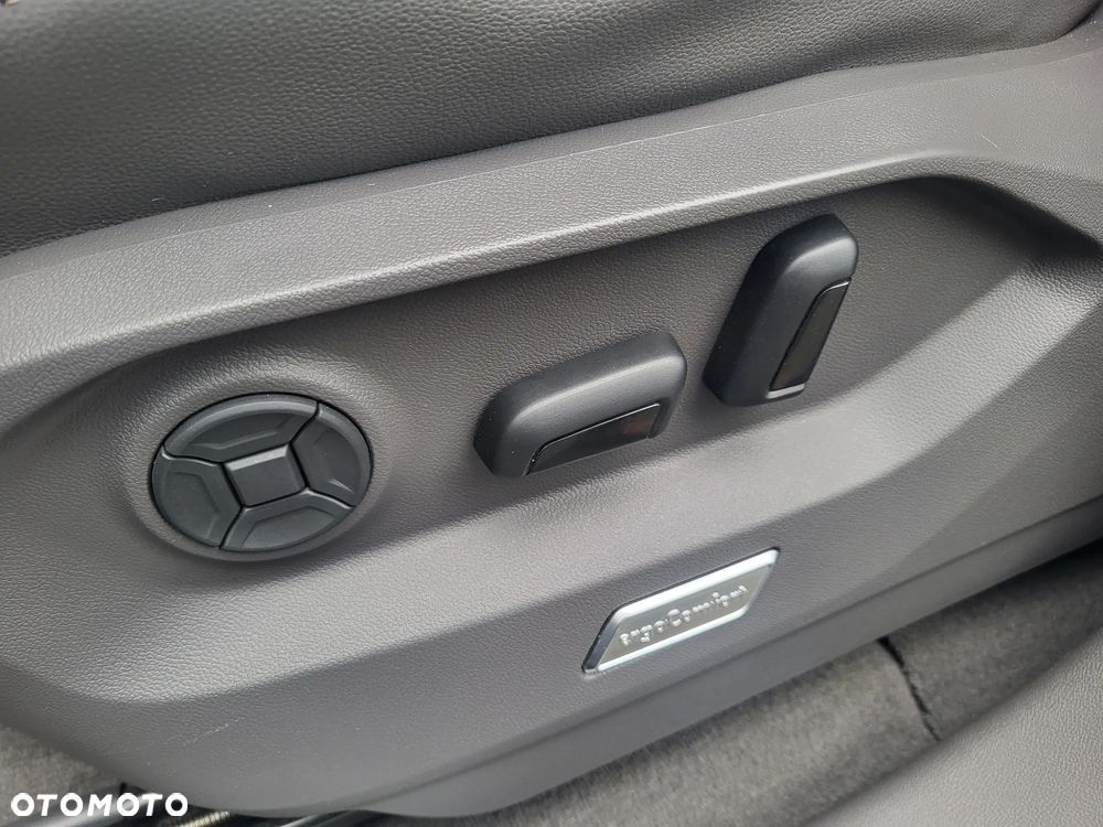 Volkswagen Touareg 3.0 V6 TDI SCR 4Mot Atmosphere - 31