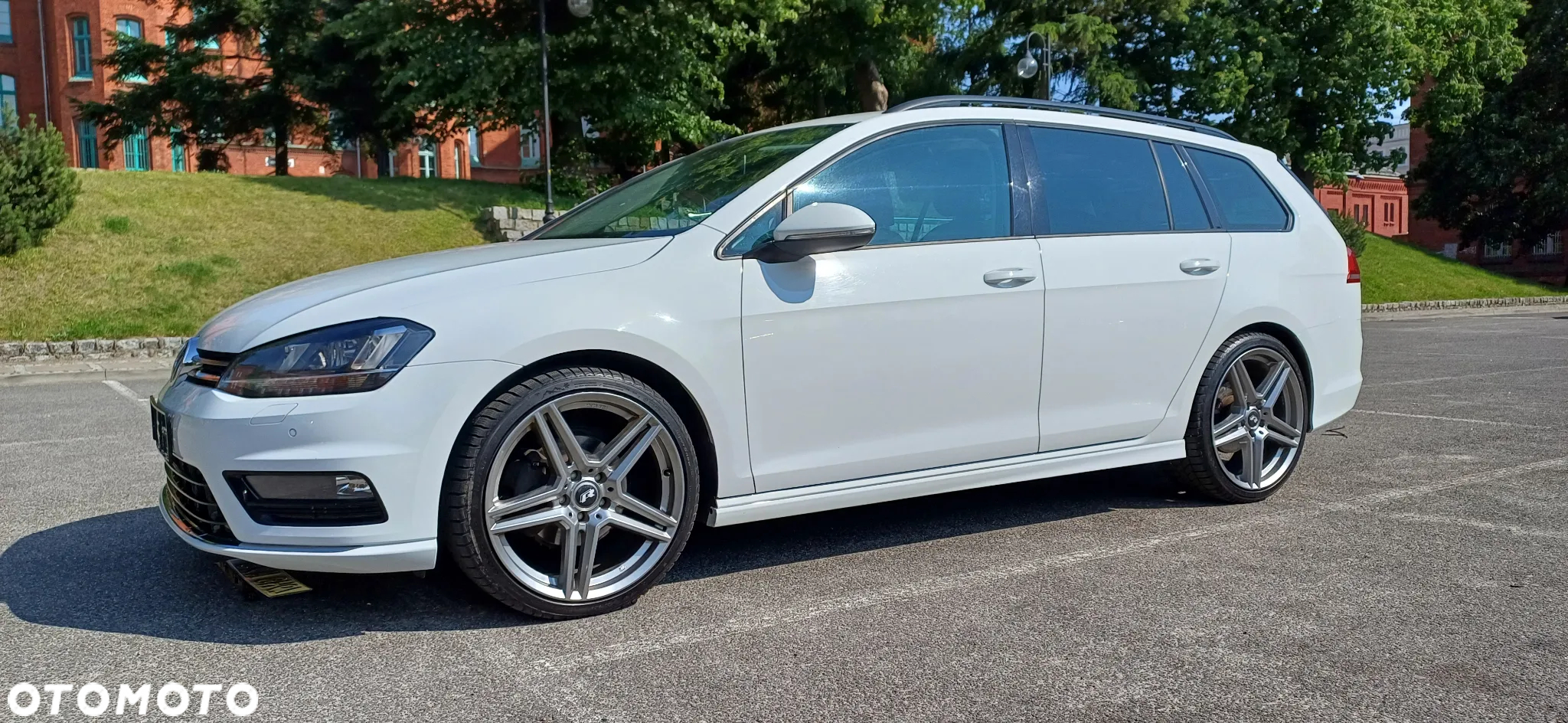 Volkswagen Golf - 4