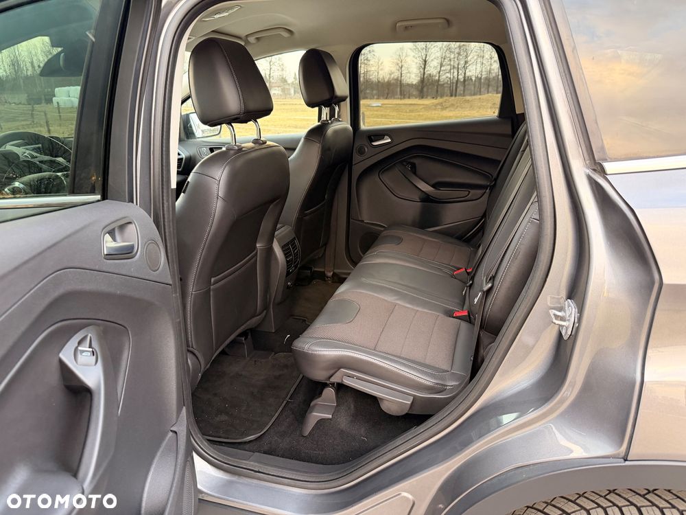 Ford Kuga 2.0 TDCi 4x4 Titanium - 23