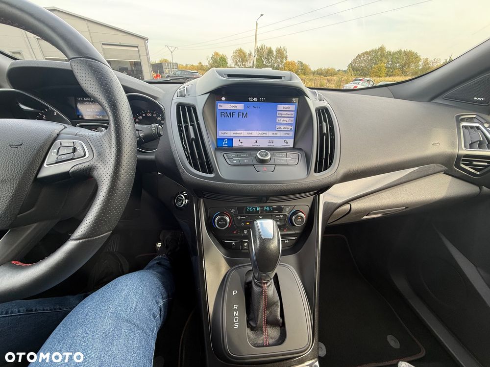 Ford Kuga 2.0 TDCi 4x4 ST-Line - 34