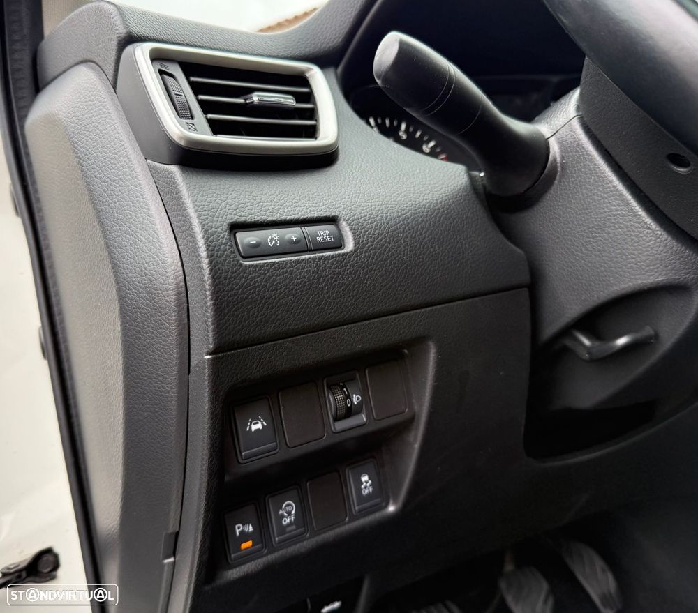 Nissan Qashqai 1.2 DIG-T N-Connecta - 12