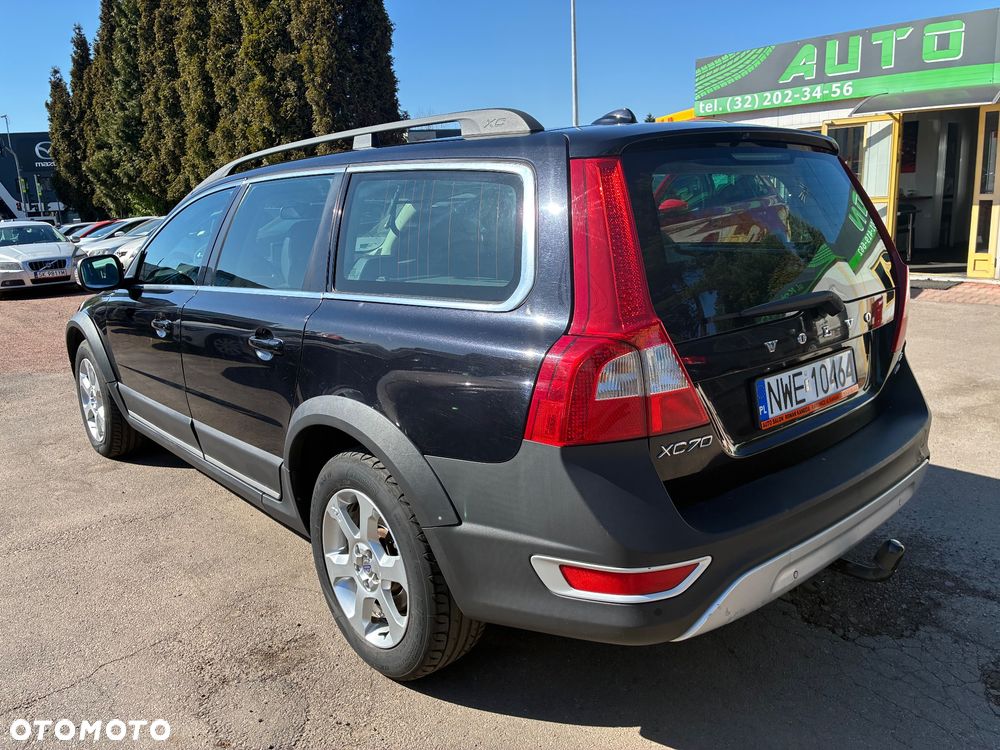 Volvo XC 70 D5 AWD Momentum - 7