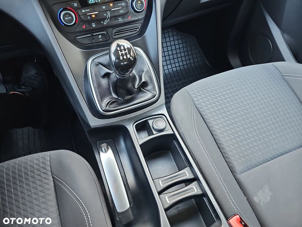 Ford C-MAX 1.6 Titanium - 19