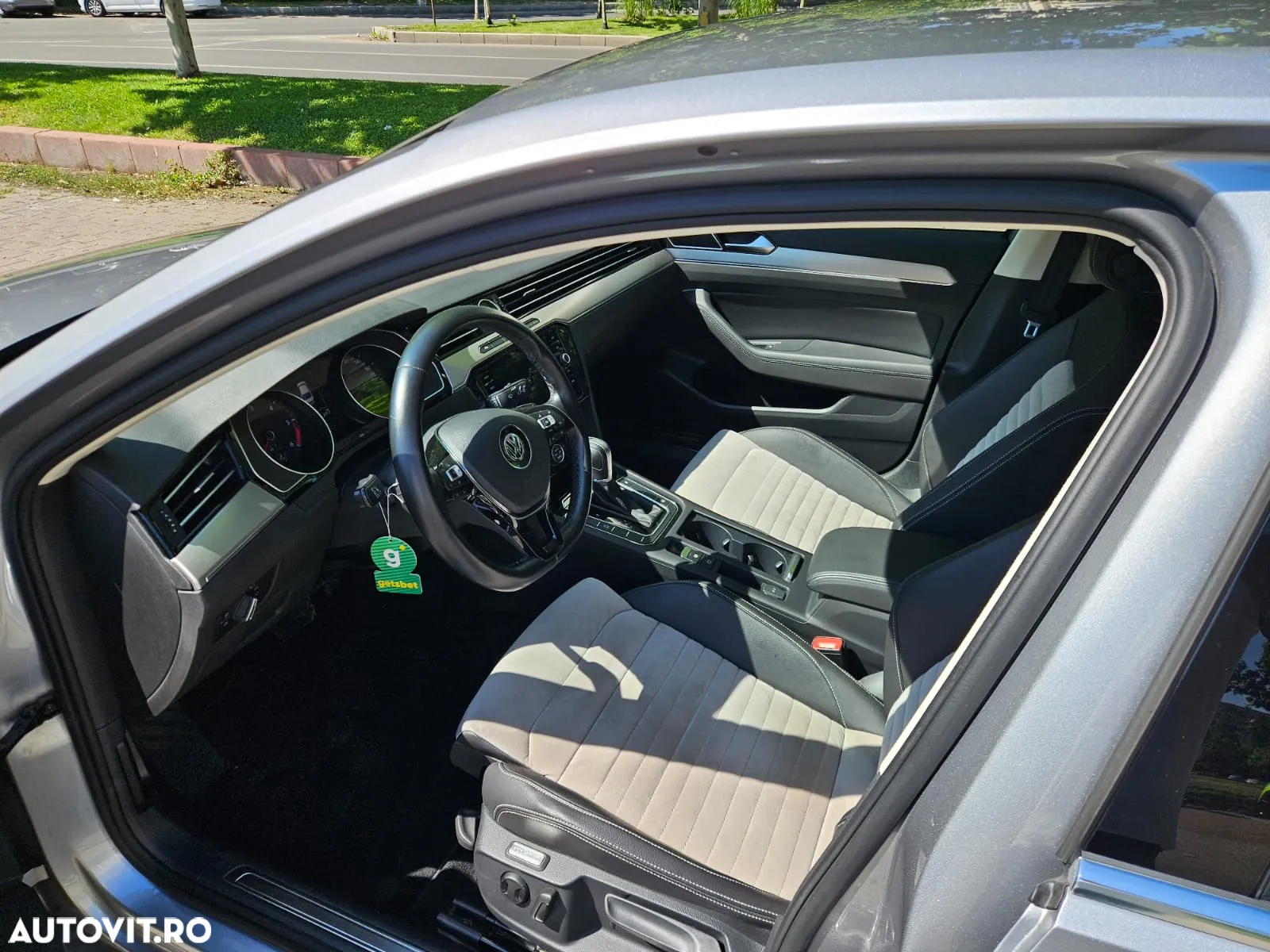 Volkswagen Passat 1.6 TDI (BlueMotion Technology) DSG Comfortline - 6