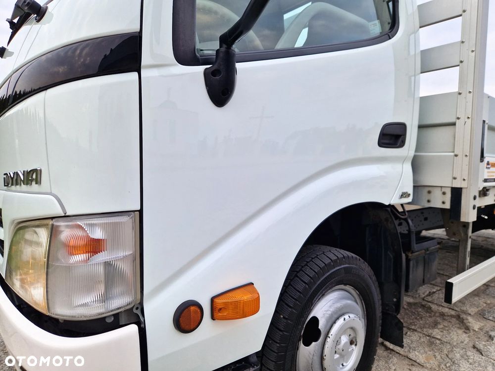 Toyota Dyna Bliźniak Podwójne KOŁO - 24