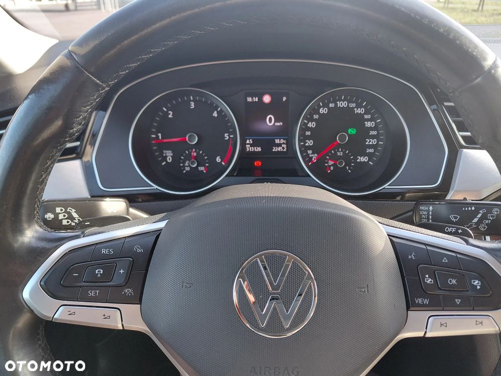 Volkswagen Passat 2.0 TDI Business DSG - 5