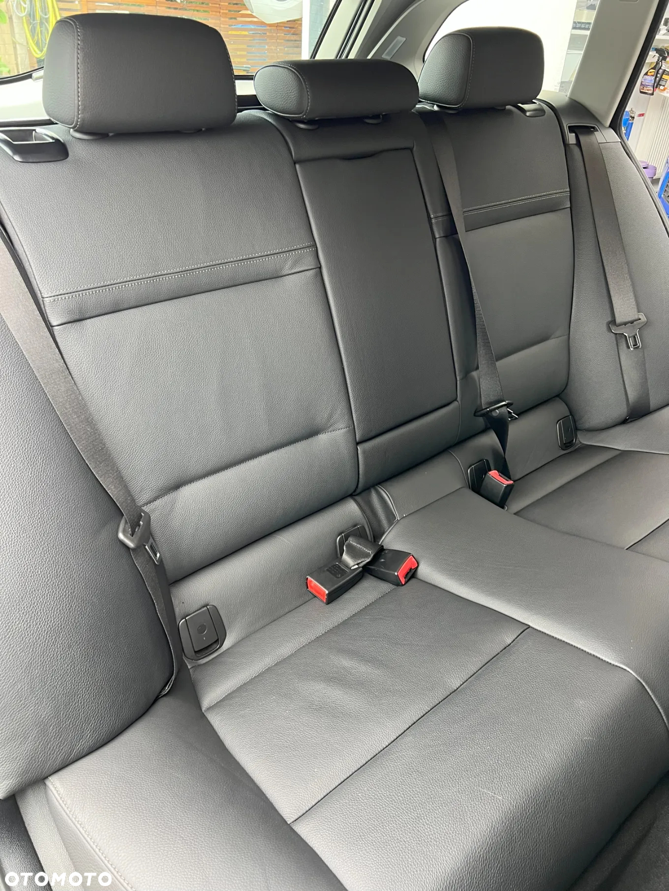 BMW Seria 3 325i Touring - 12