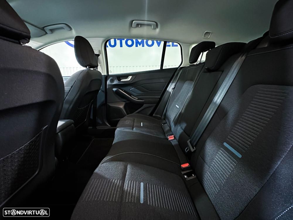 Ford Focus 1.0 EcoBoost Hybrid Aut. ACTIVE X - 10