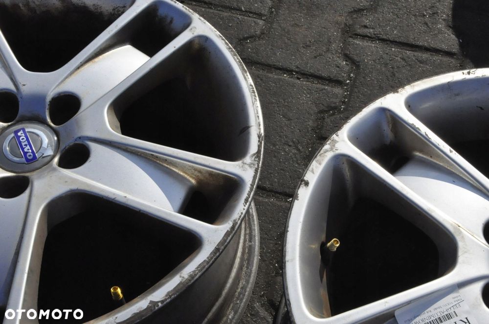 VOLVO  FELGI ALUMINIOWE 17 7.0 5X108 ET 52.5 - 10