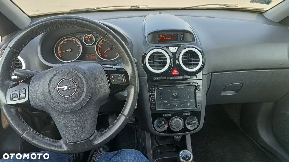 Opel Corsa 1.4 16V Limited Edition - 34