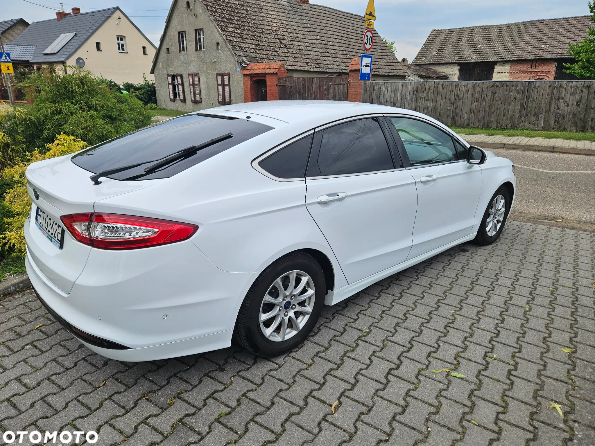 Ford Mondeo - 4