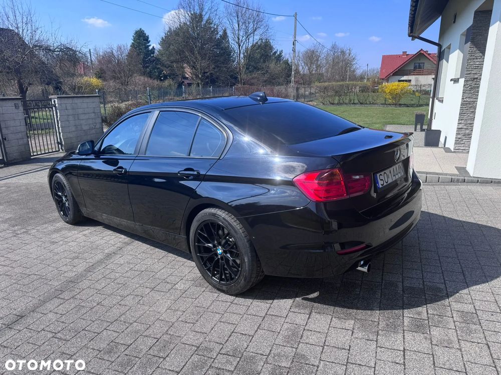 BMW Seria 3 - 16