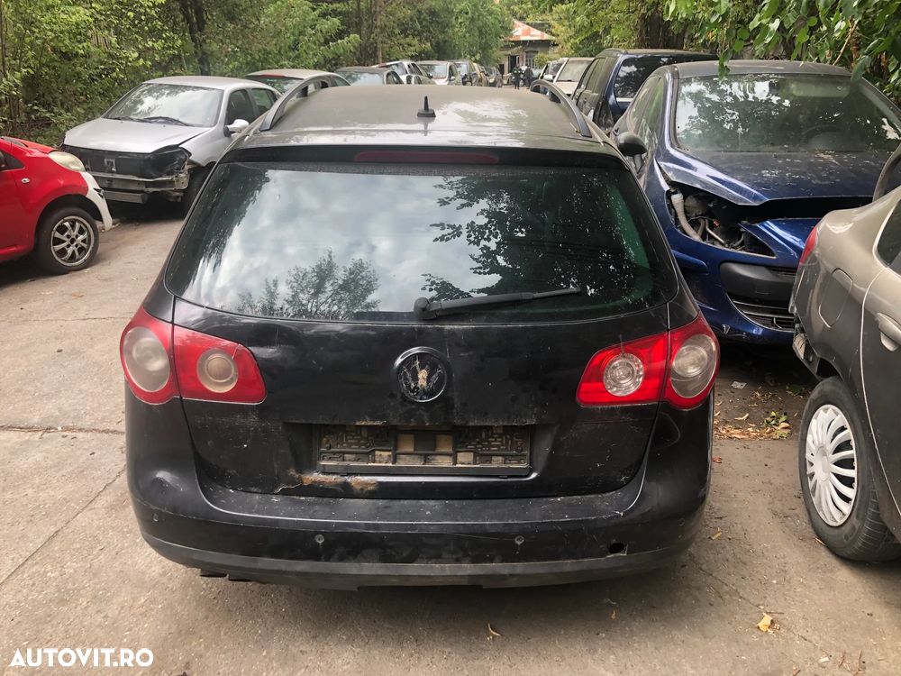 Dezmembrez VW Volkswagen Passat B6 break negru trapa - 5