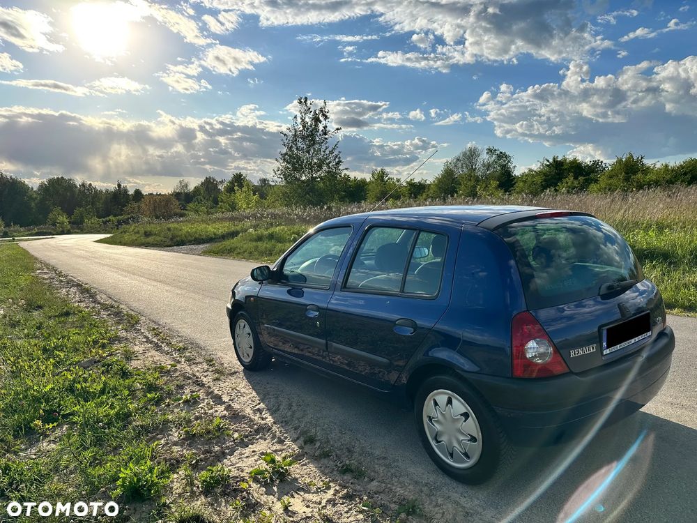 Renault Clio 1.4i RT - 1