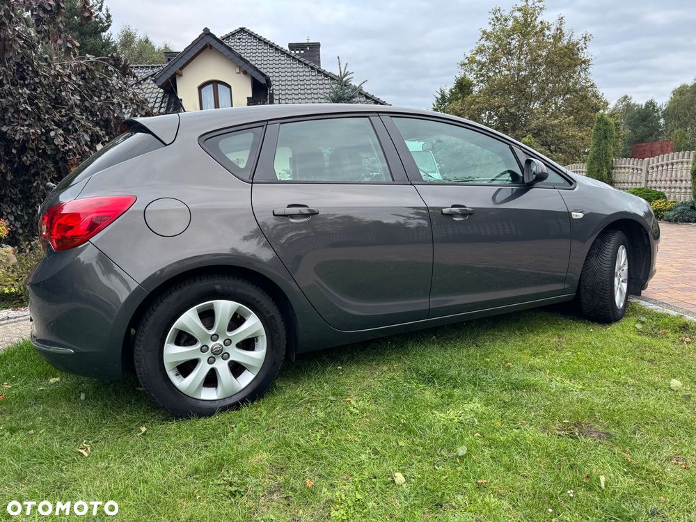 Opel Astra 1.4 Turbo Design Edition - 4