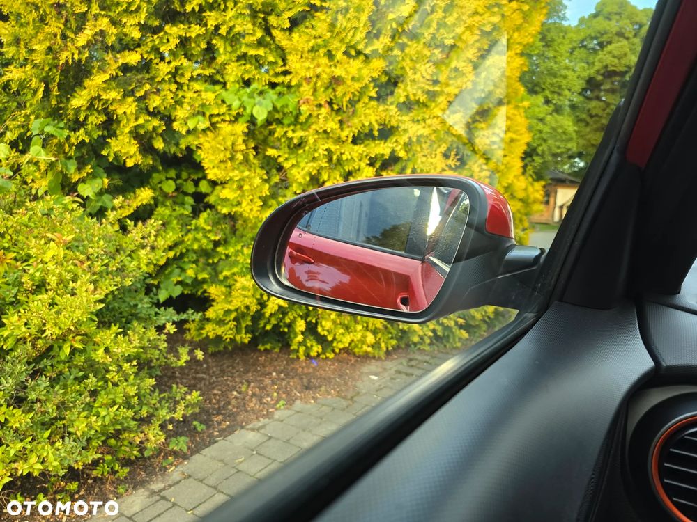 Hyundai Kona 1.6 T-GDI DCT 4WD Premium - 32